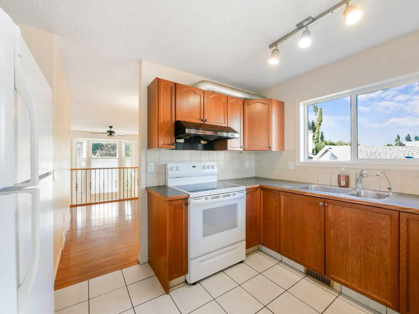 27 Erin Green Place SE