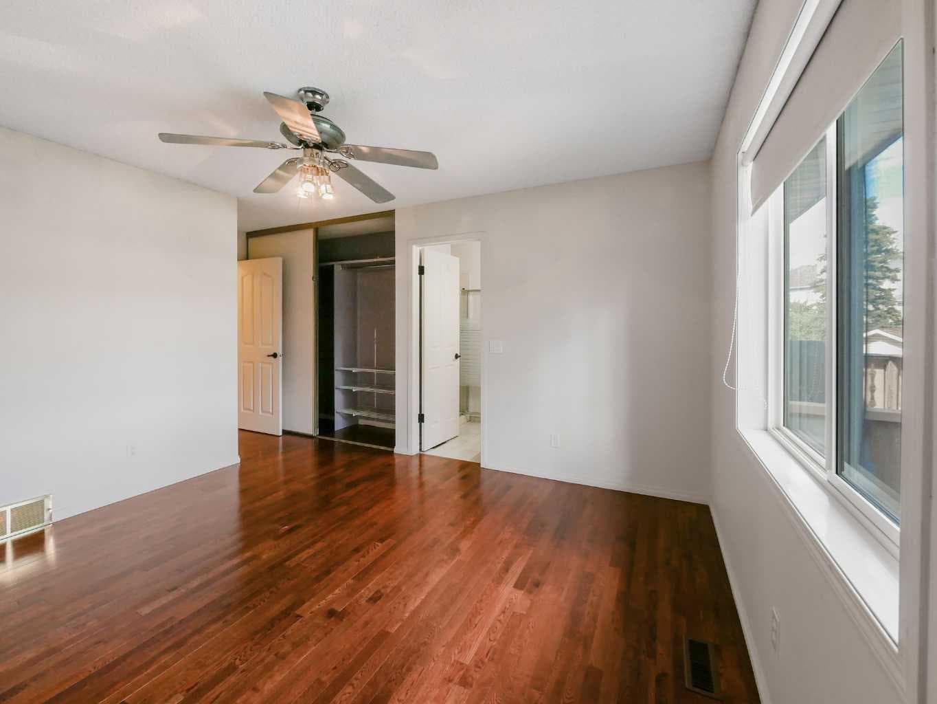 27 Erin Green Place SE