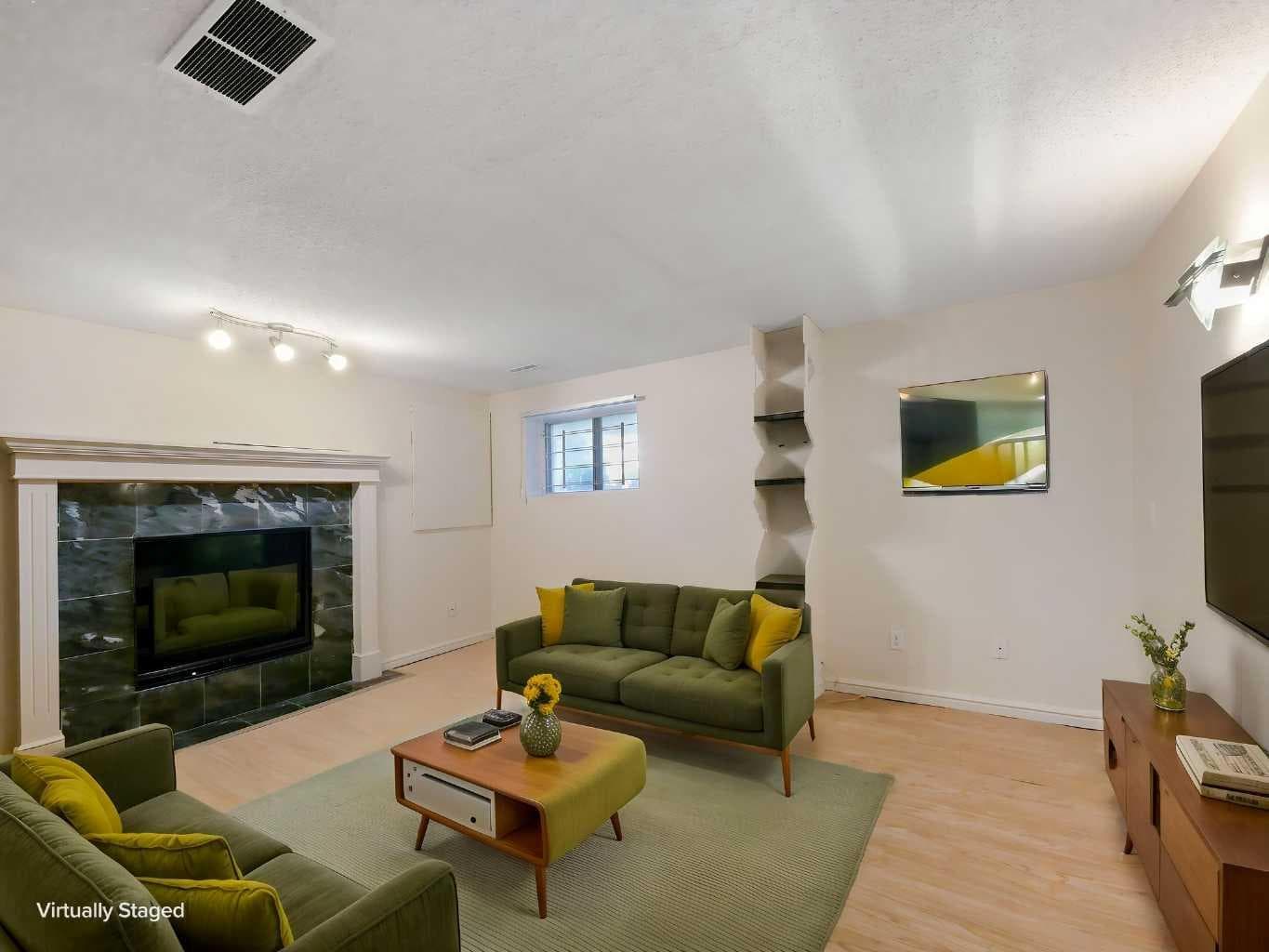 27 Erin Green Place SE