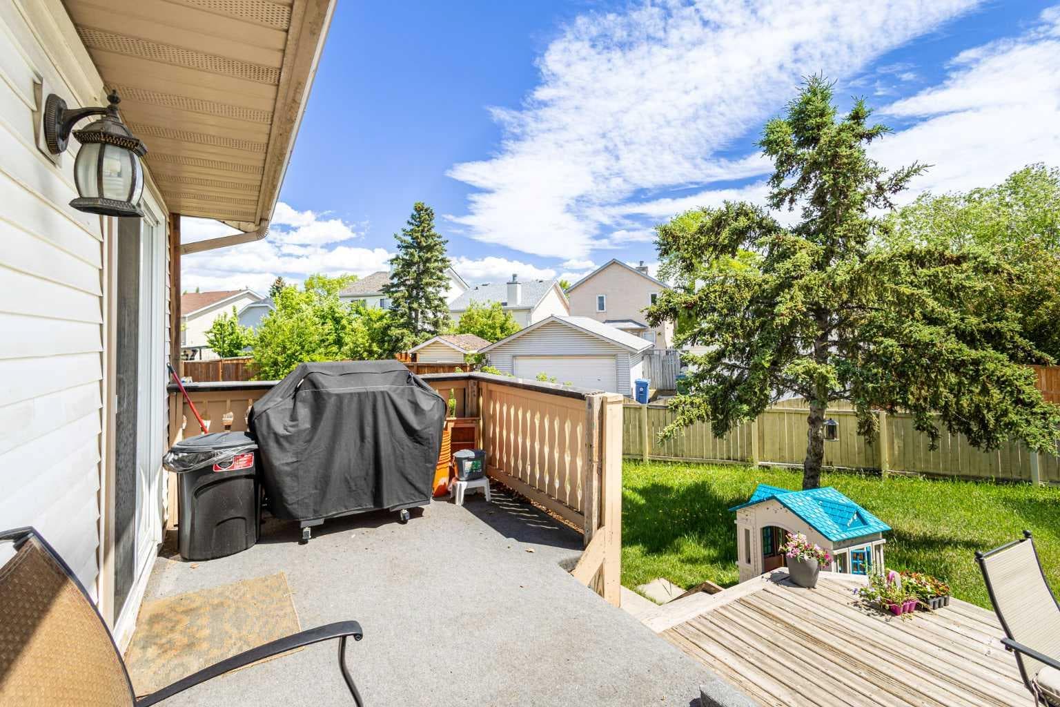 27 Erin Green Place SE