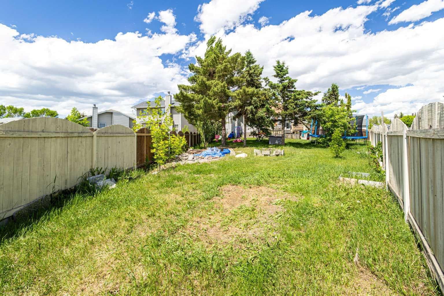 27 Erin Green Place SE