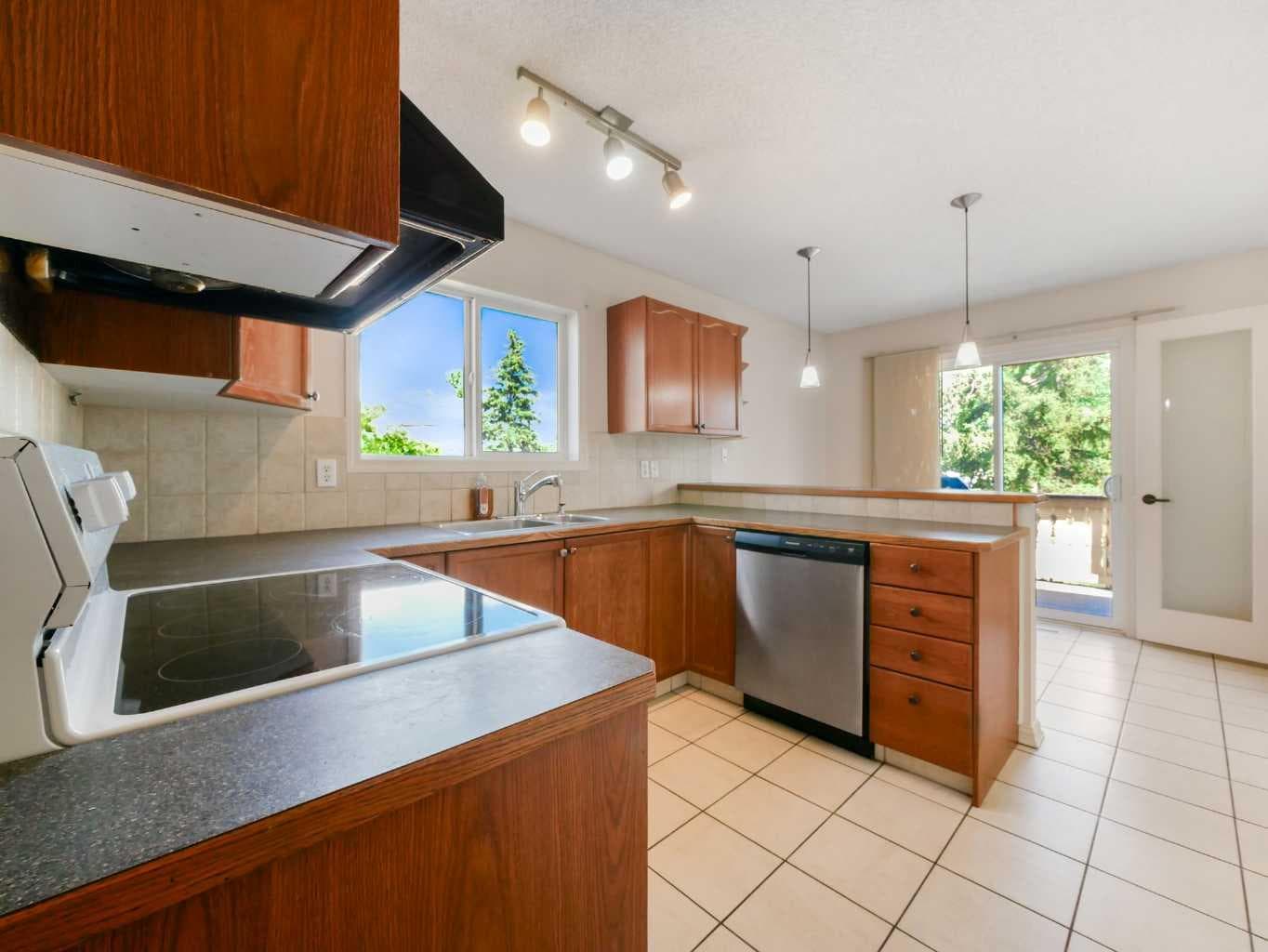 27 Erin Green Place SE