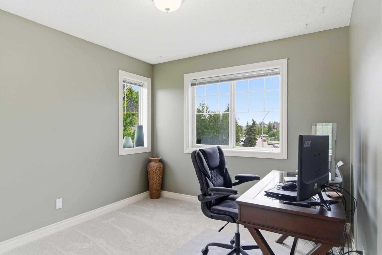 141 Panamount Green NW