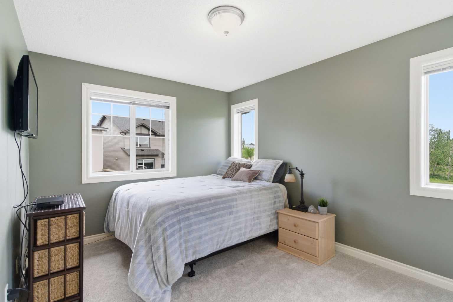 141 Panamount Green NW