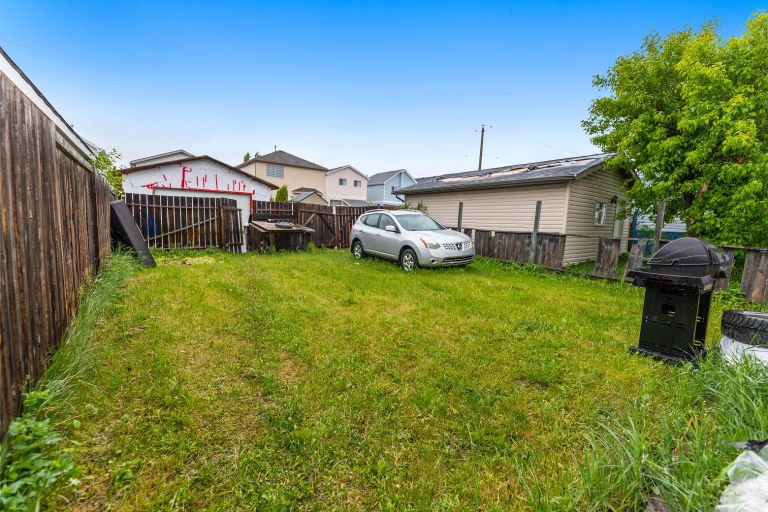 215 Carmel Close NE