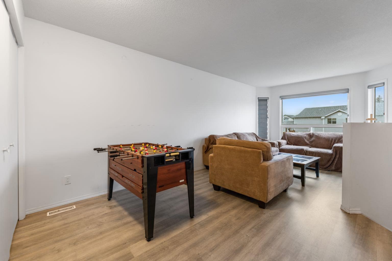 215 Carmel Close NE