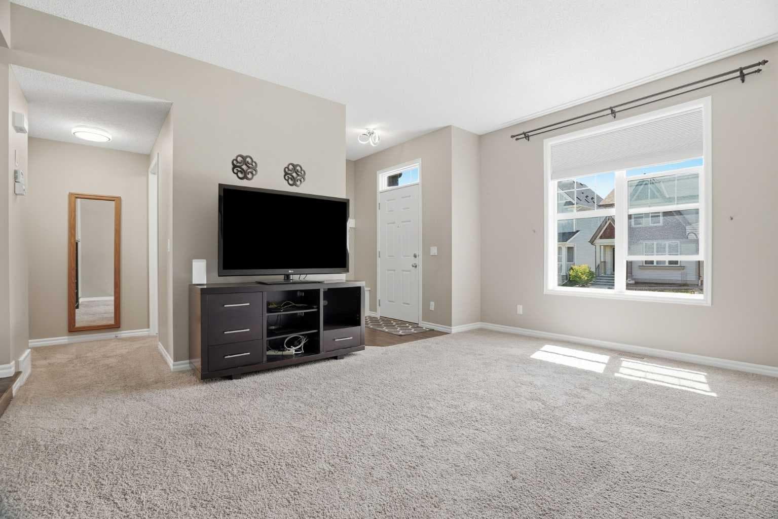 267 Skyview Springs Gardens NE