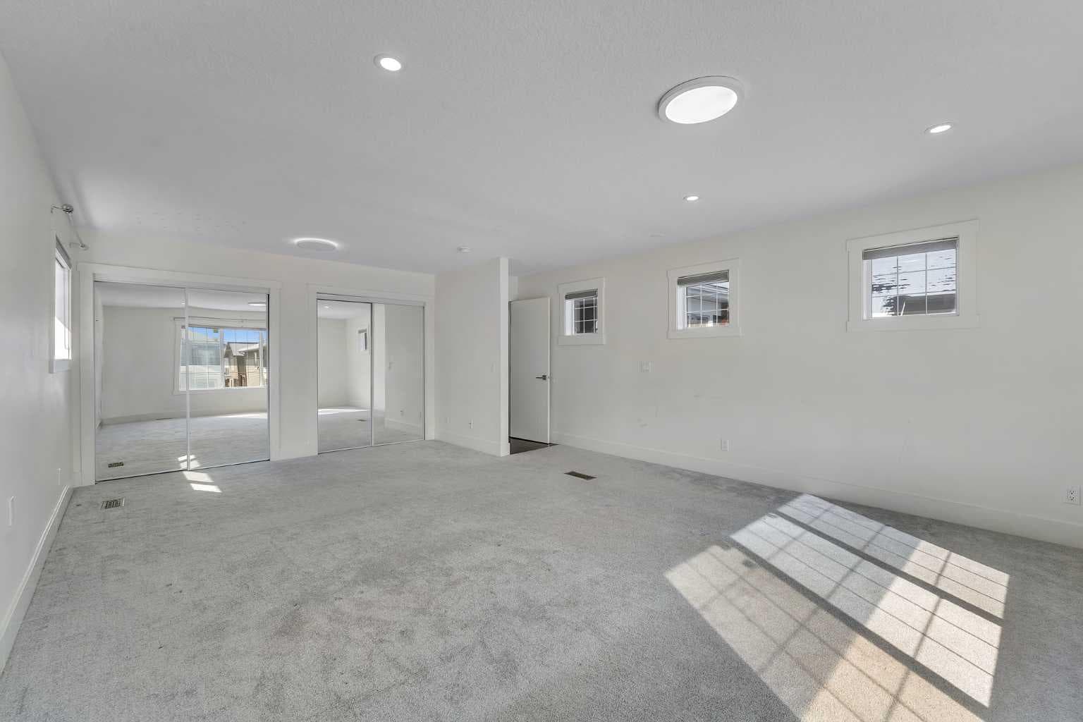 272 Aspenmere Way 