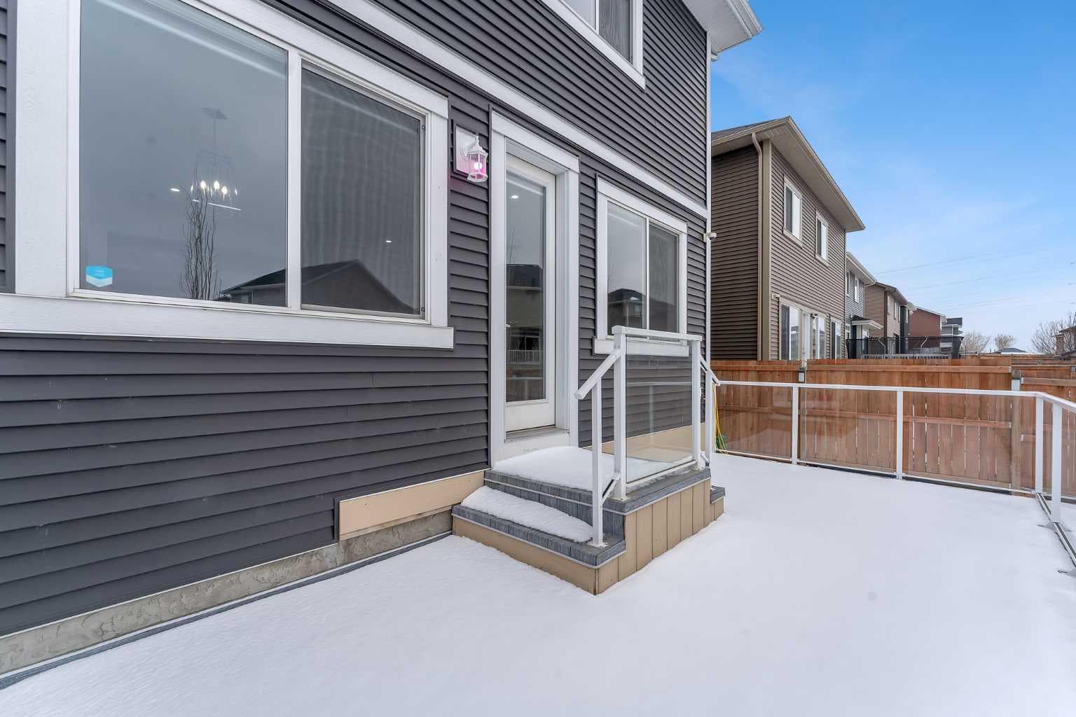272 Aspenmere Way 