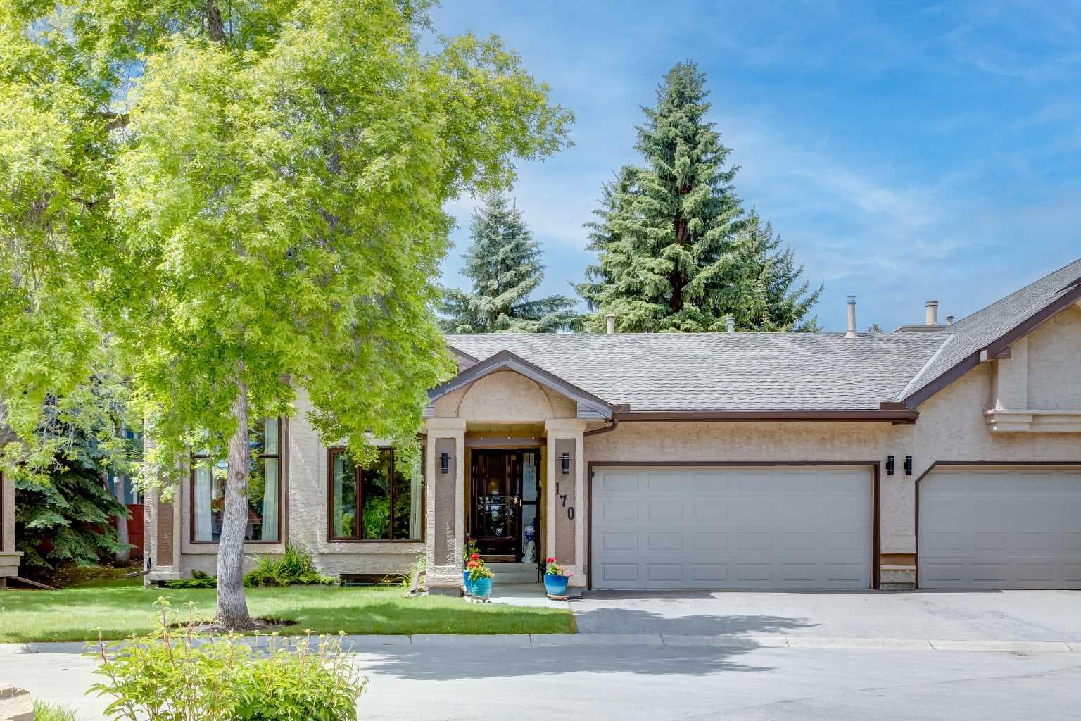 170 Oakbriar Close SW