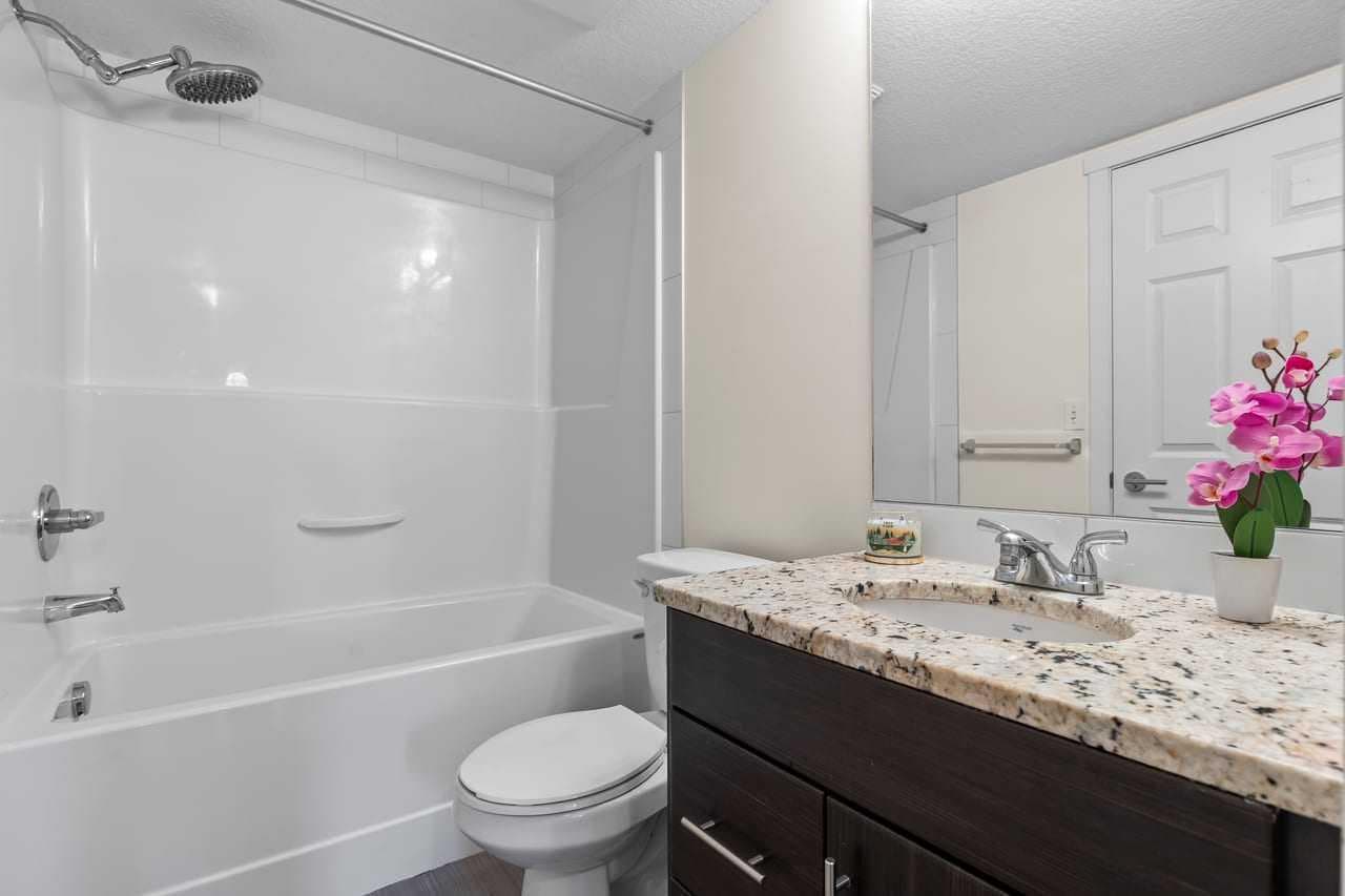 1115, 755 Copperpond Boulevard SE