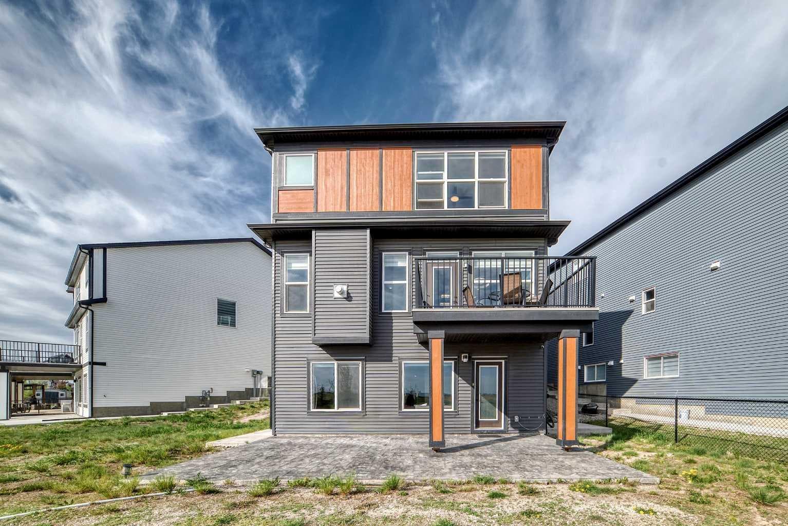 43 Homestead Close NE