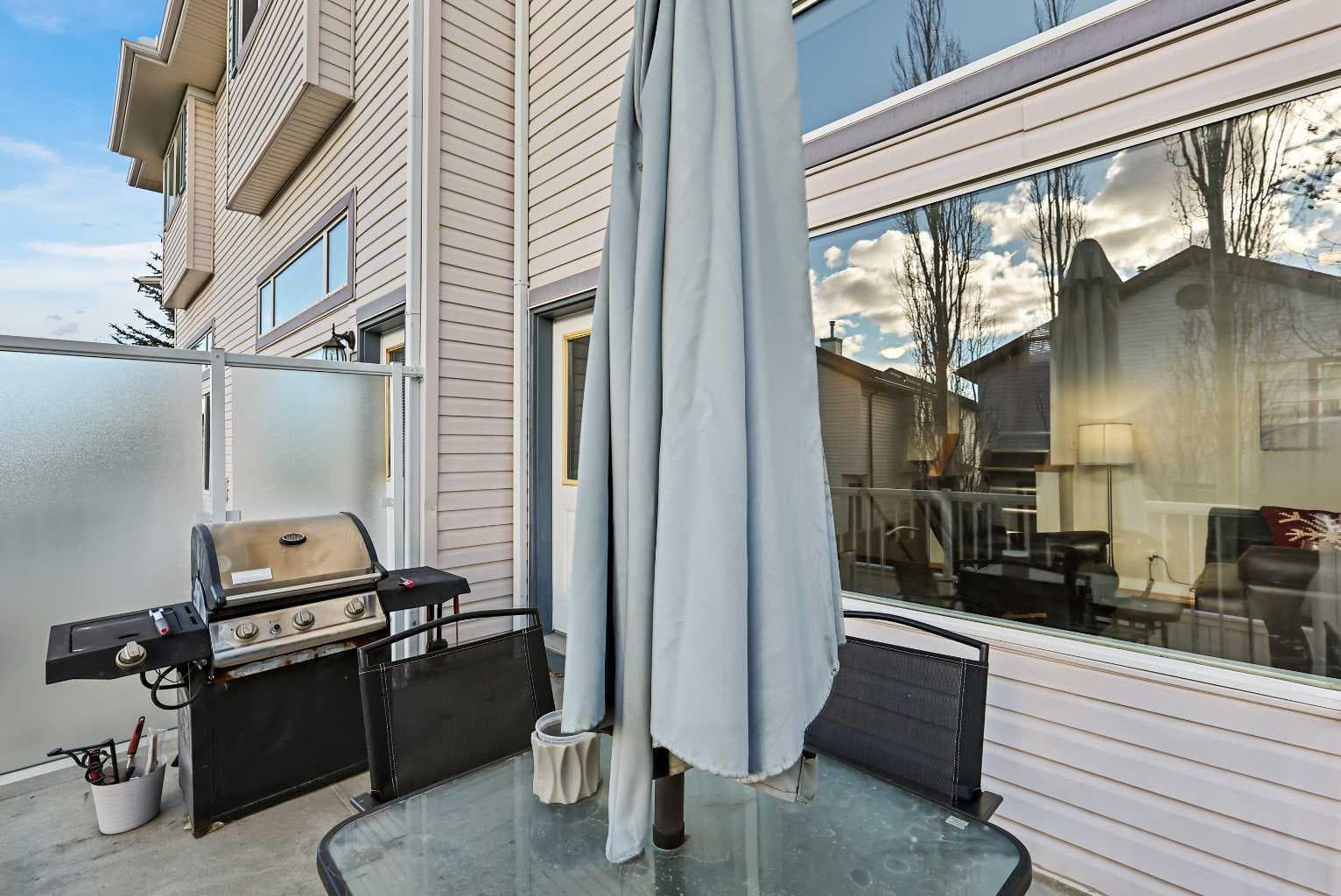 258 Rocky Ridge Court NW