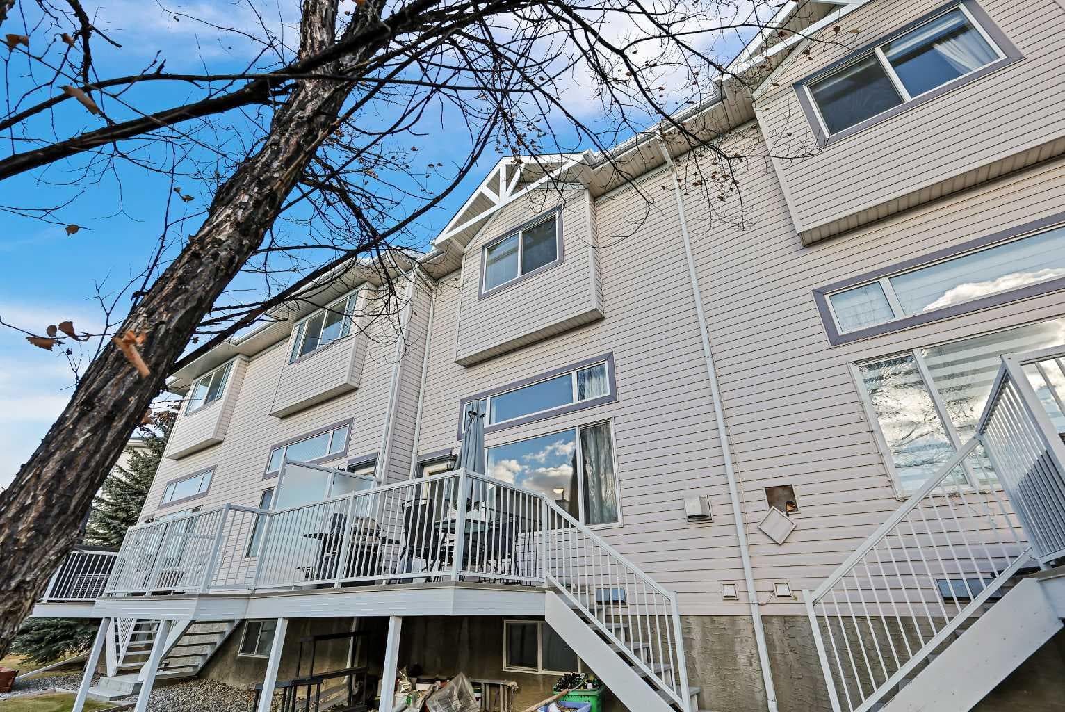 258 Rocky Ridge Court NW