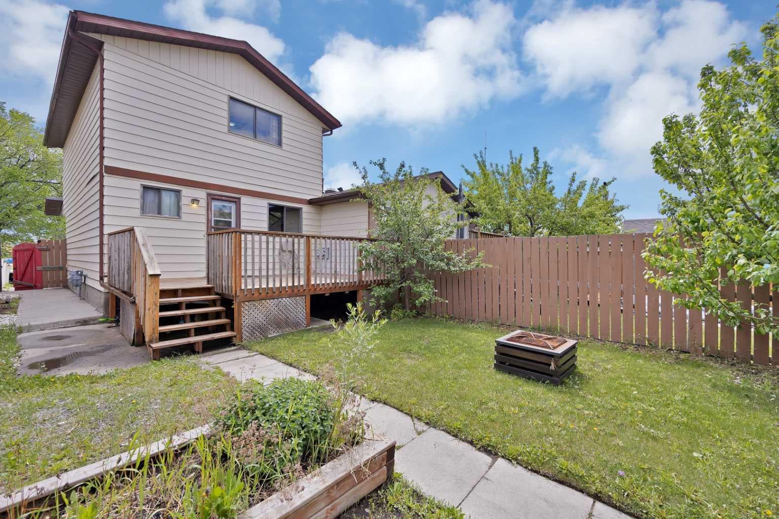 56 Templeridge Crescent NE