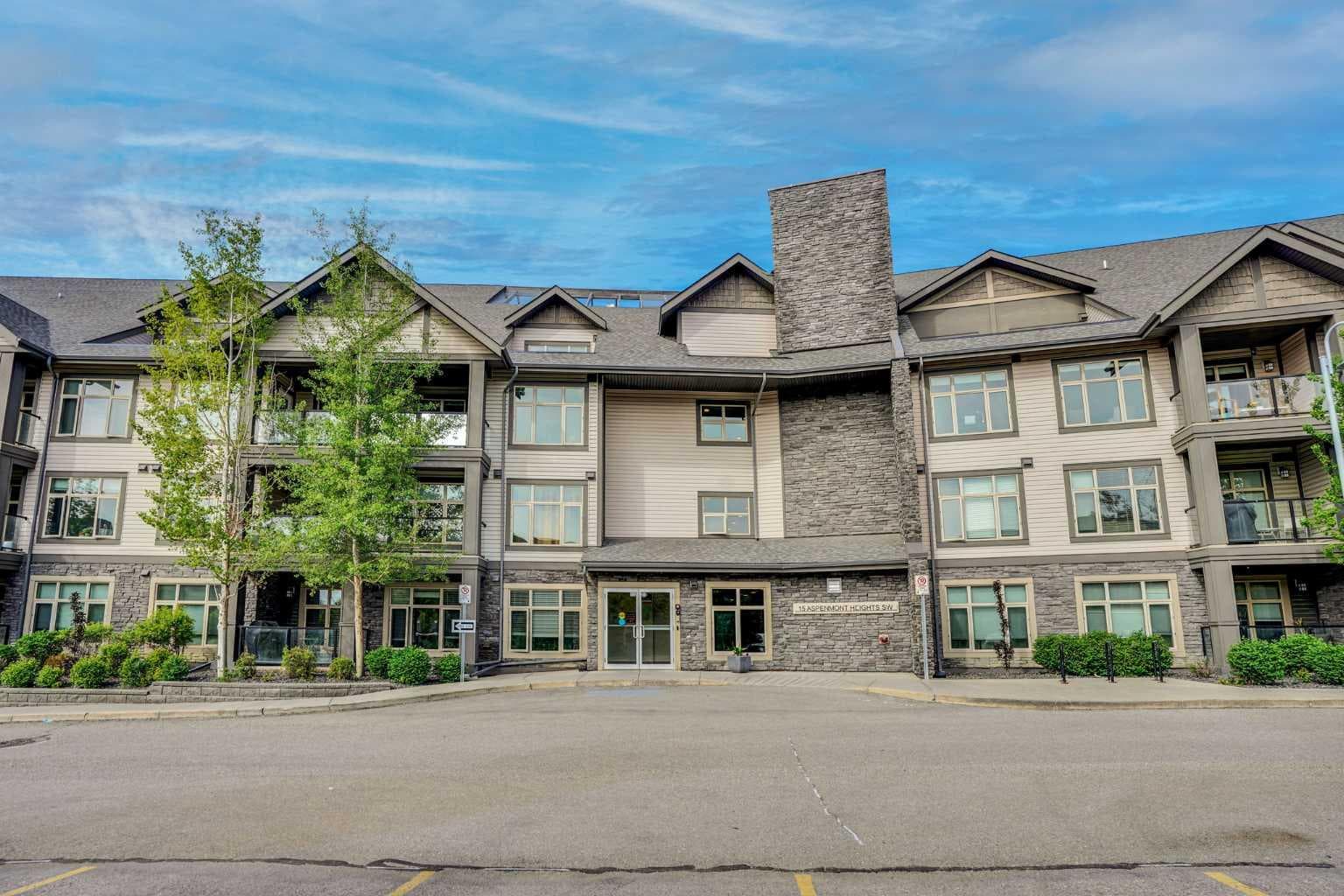 214, 15 Aspenmont Heights SW