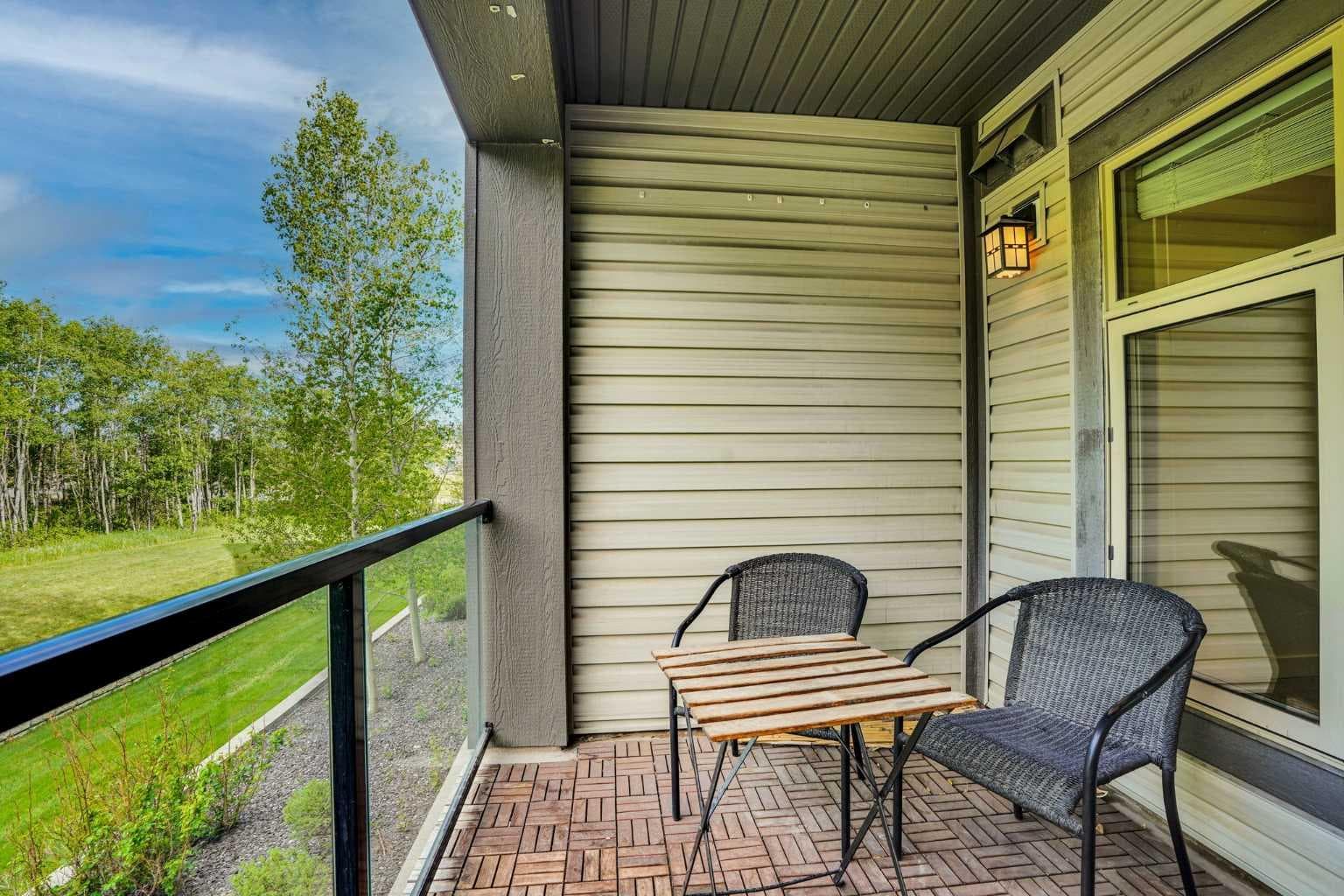 214, 15 Aspenmont Heights SW