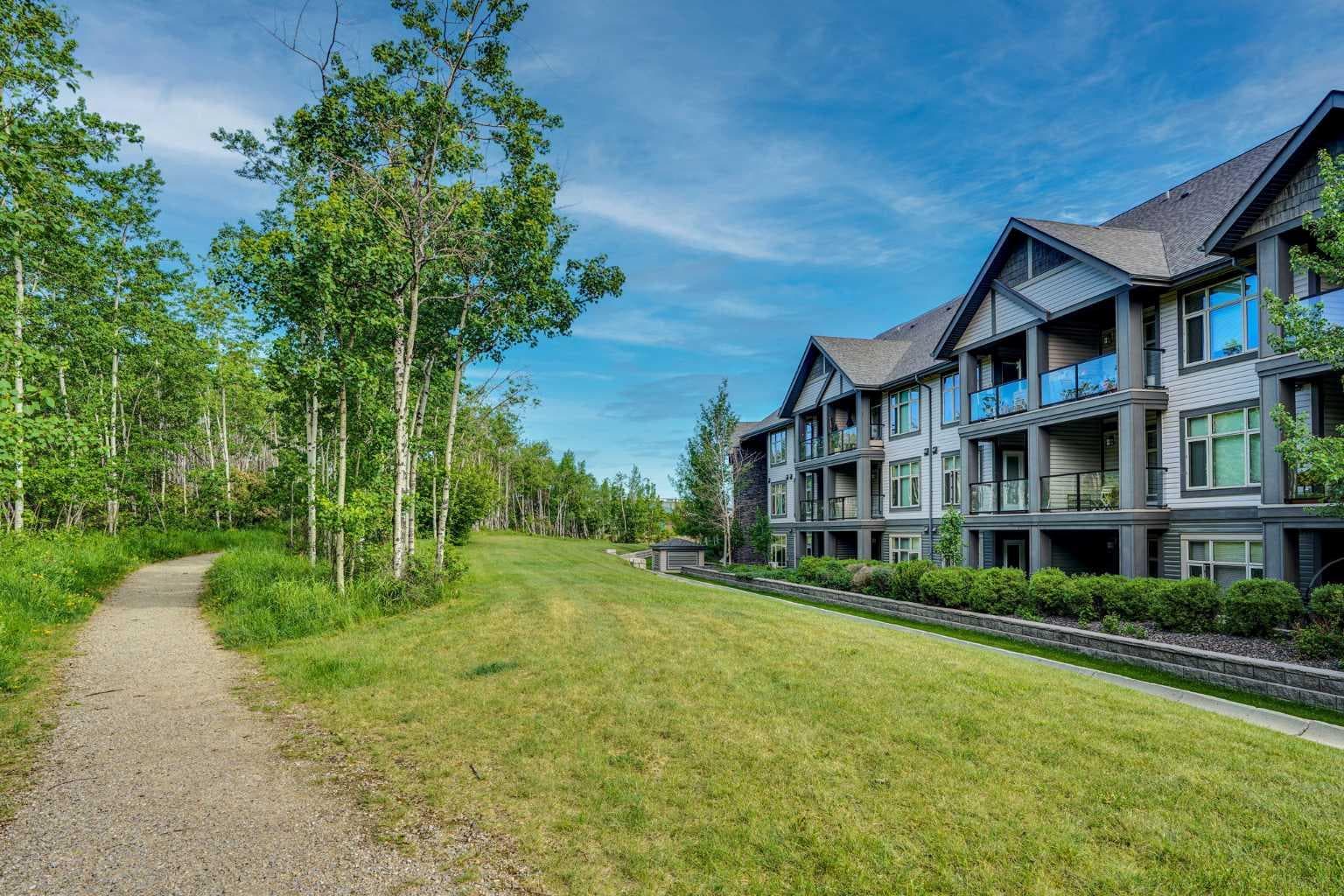 214, 15 Aspenmont Heights SW
