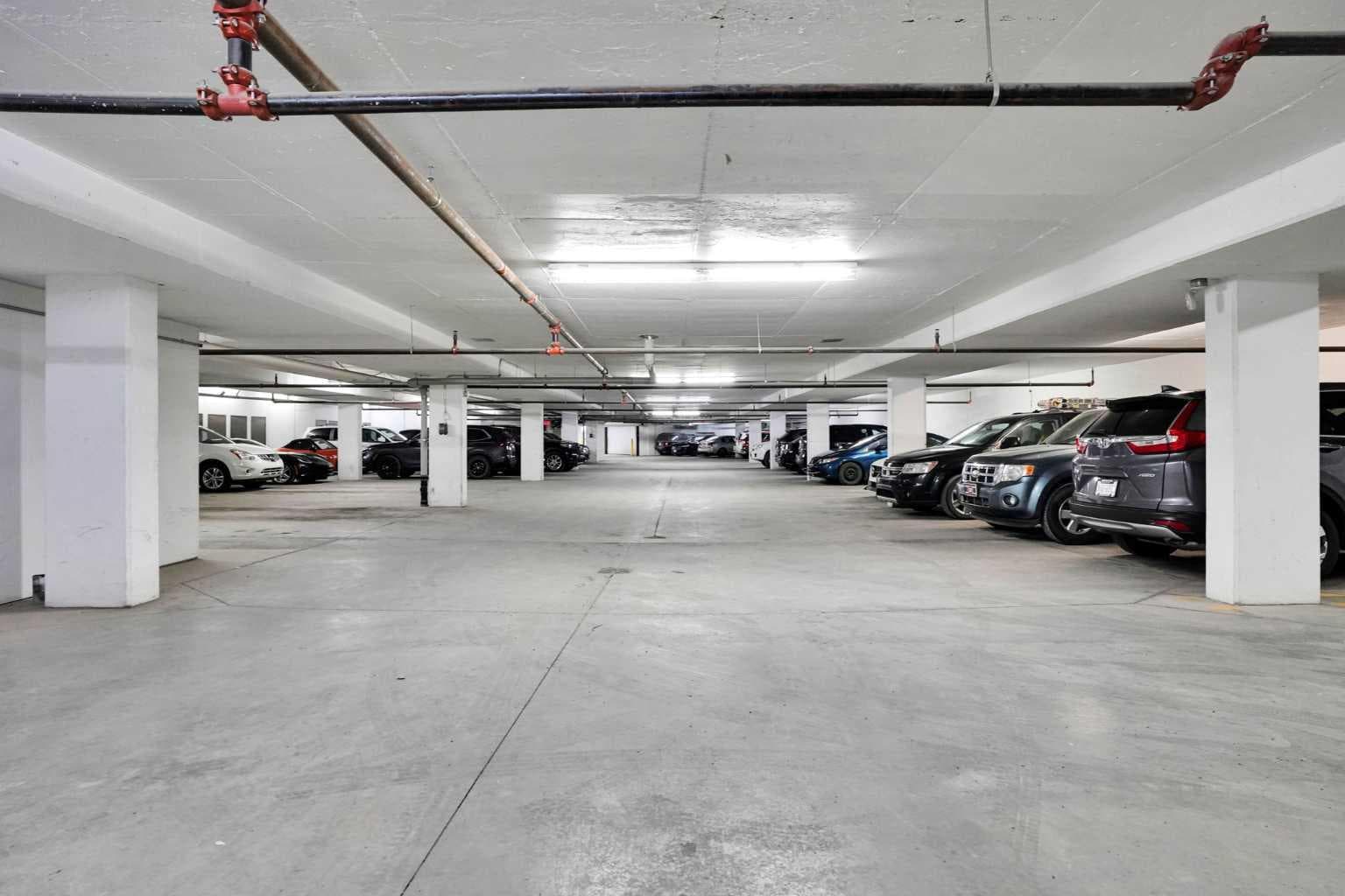 214, 15 Aspenmont Heights SW