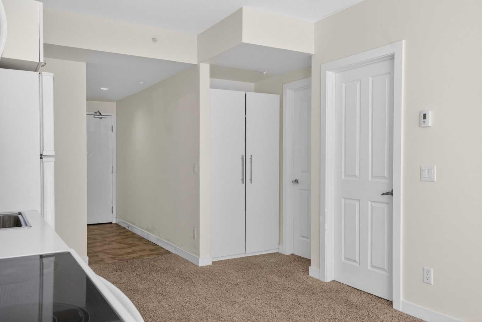 702, 3830 Brentwood Road NW