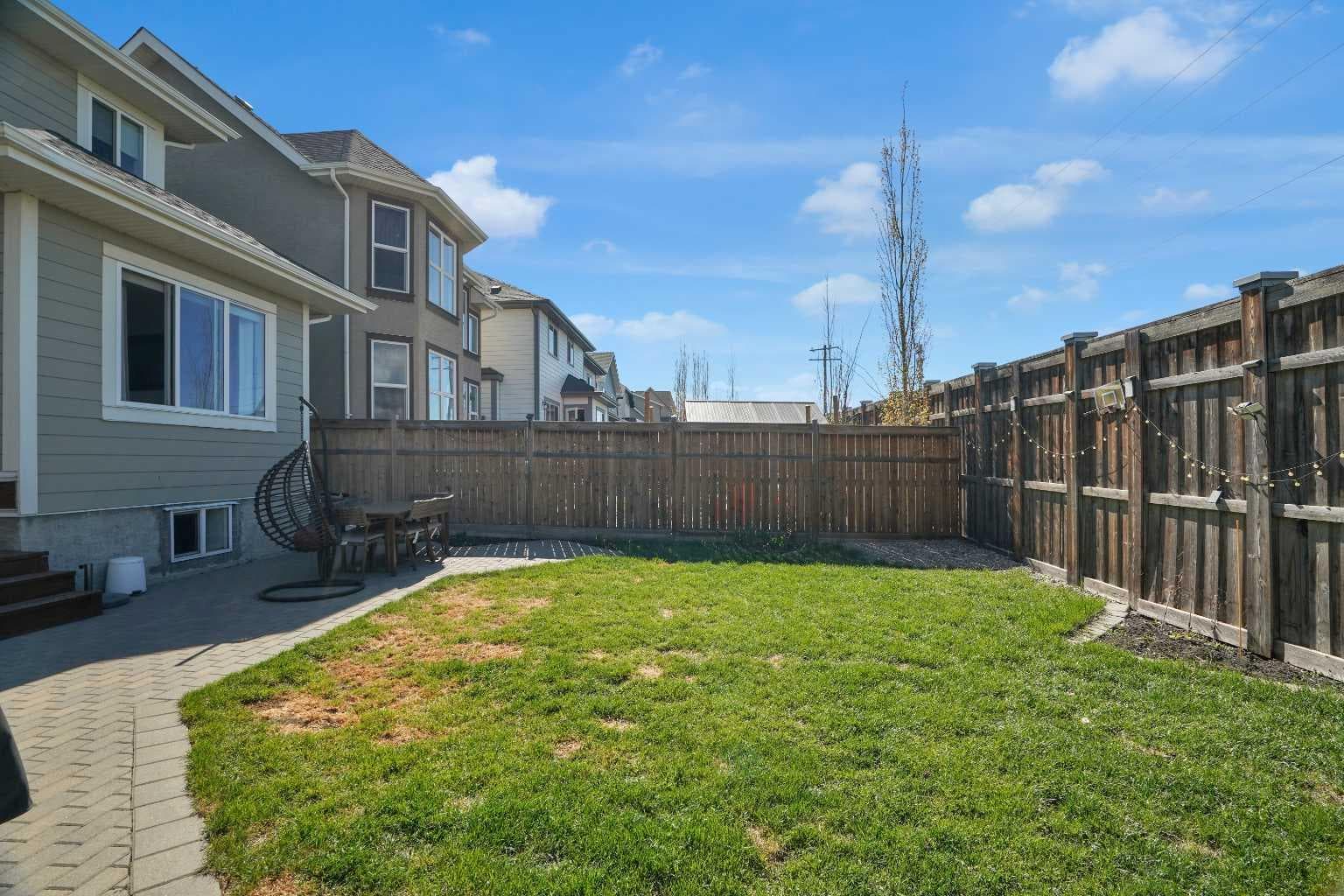 115 Mahogany Way SE