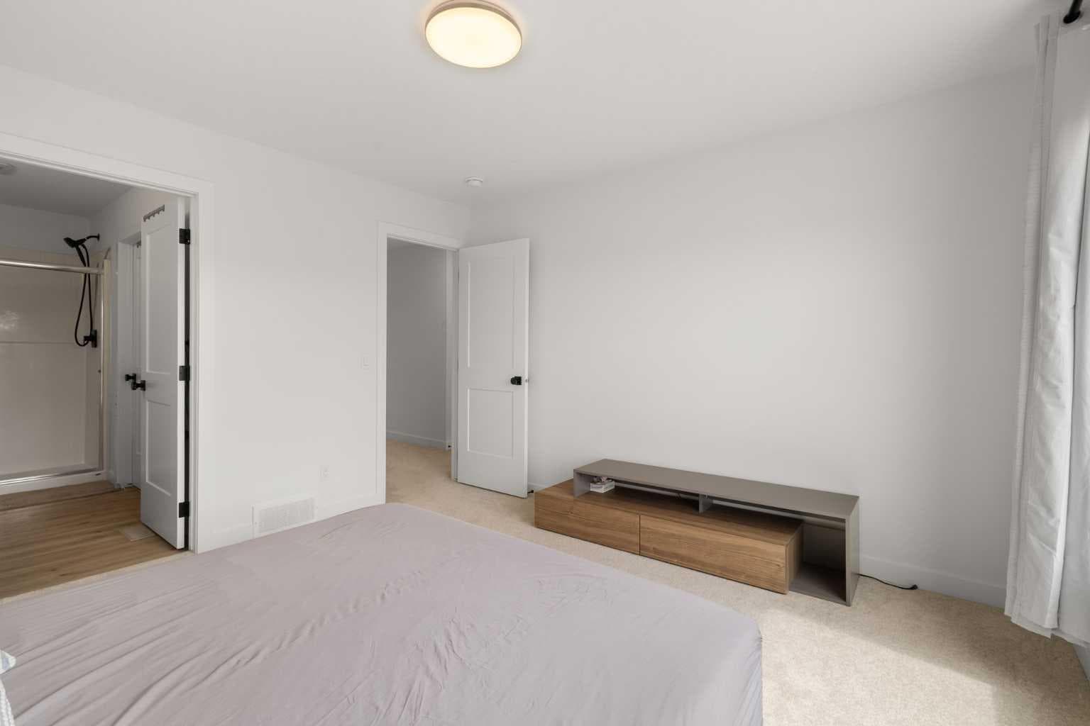 327, 85 sage hill Heights NW