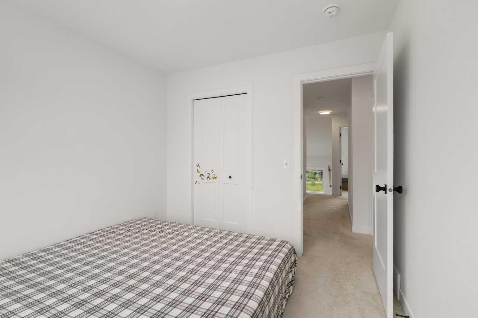 327, 85 sage hill Heights NW