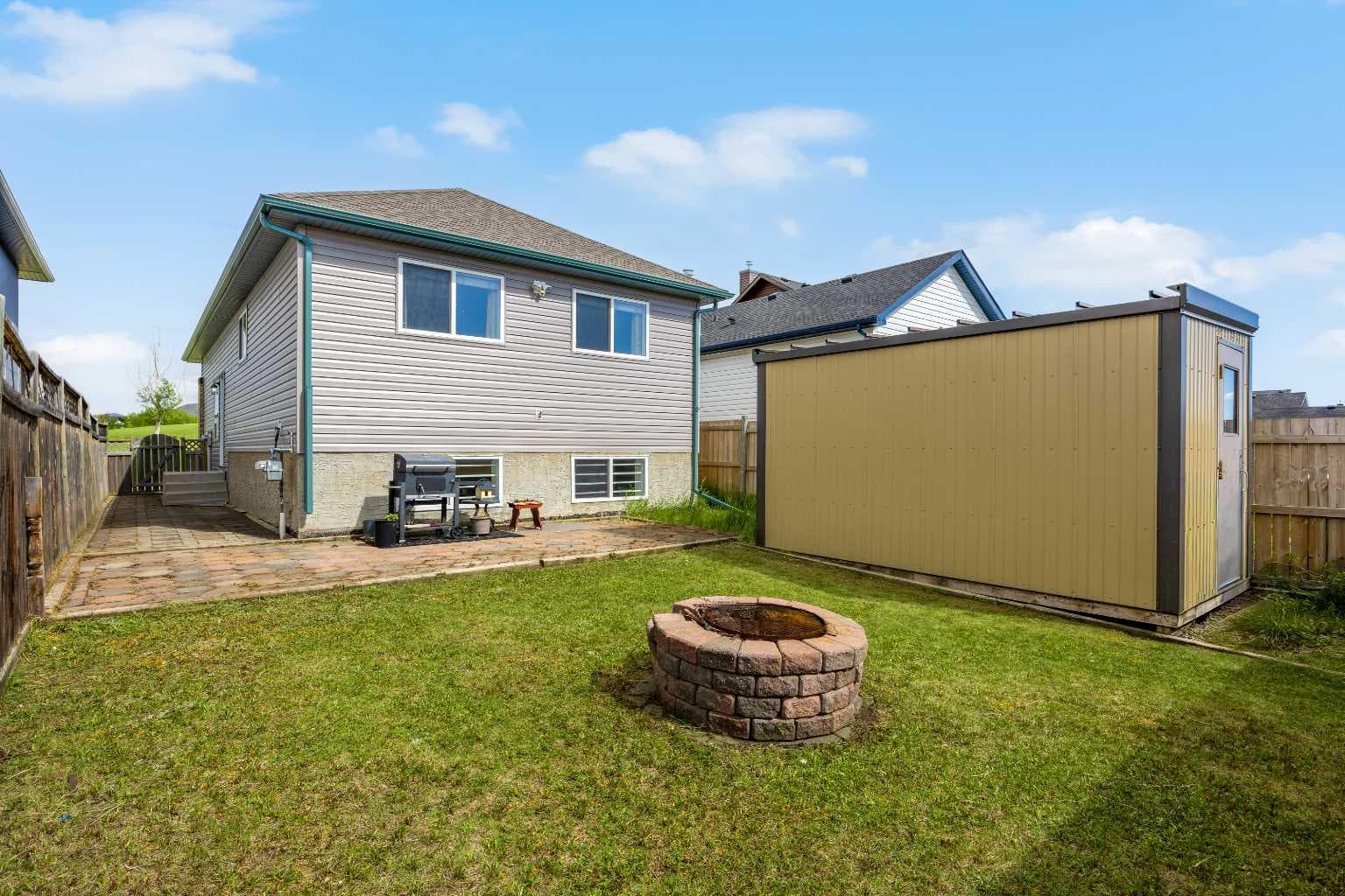 67 Saddlemead Green NE
