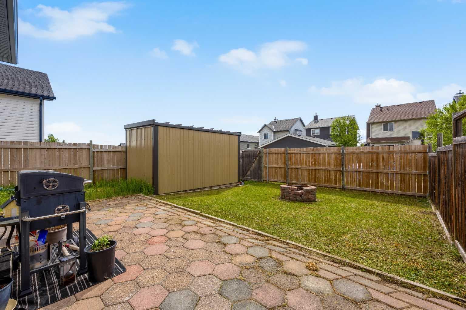 67 Saddlemead Green NE