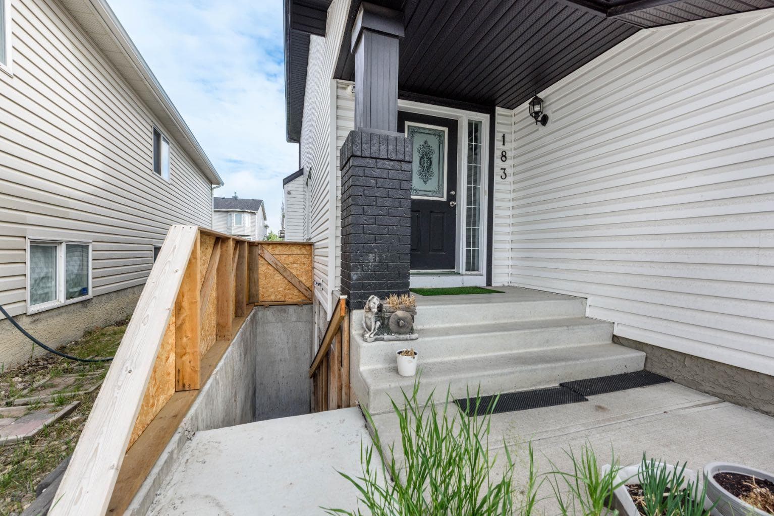 183 Saddleback Road NE