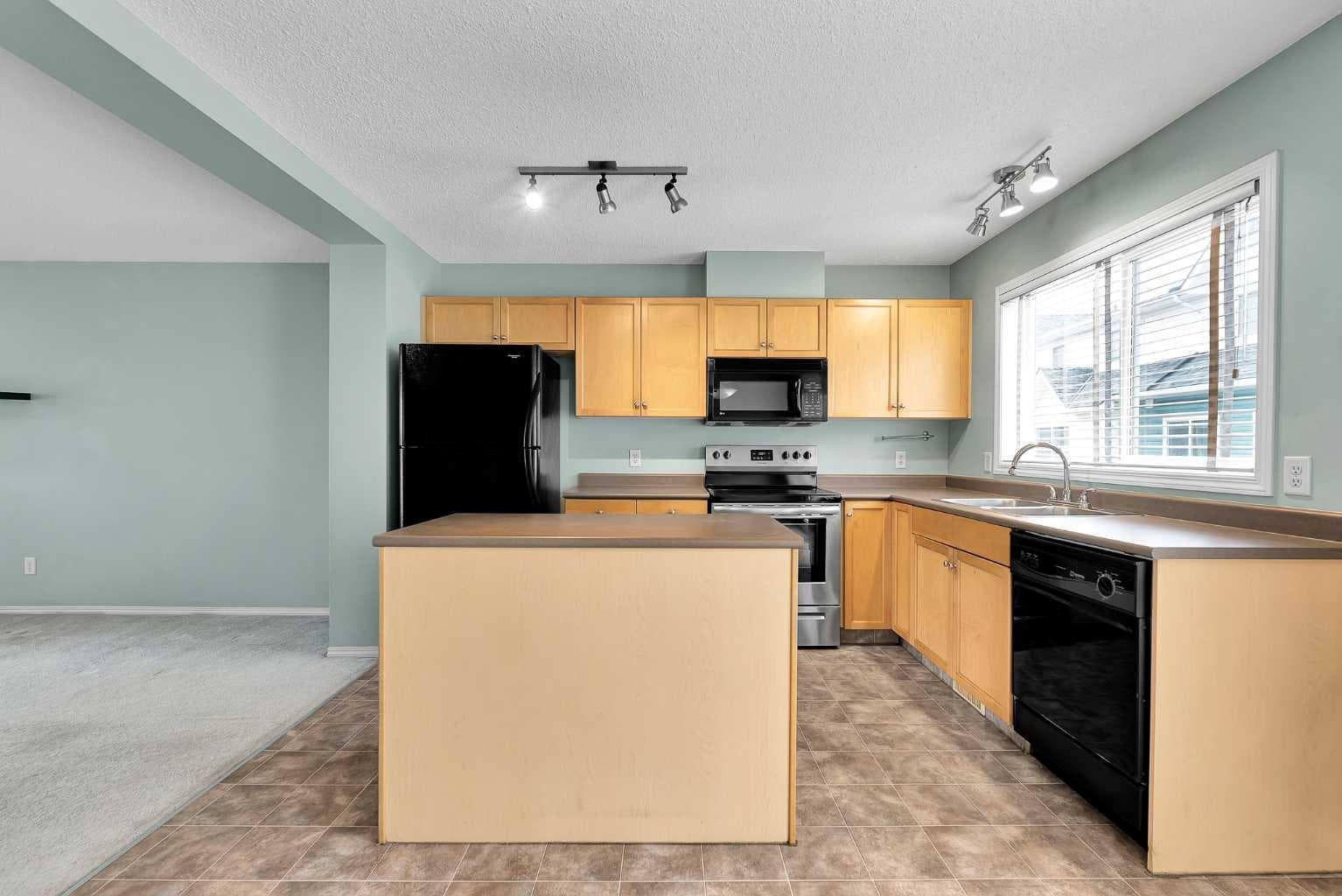 207 Mckenzie Towne Gate SE