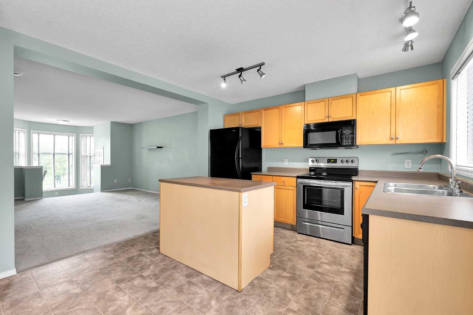 207 Mckenzie Towne Gate SE