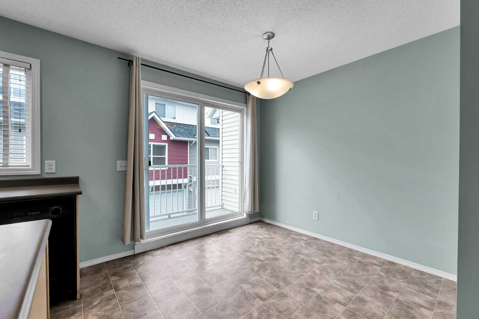 207 Mckenzie Towne Gate SE