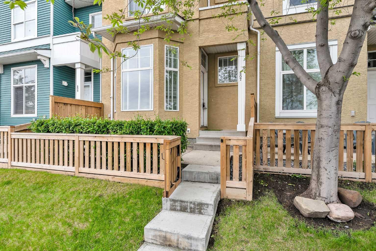 207 Mckenzie Towne Gate SE