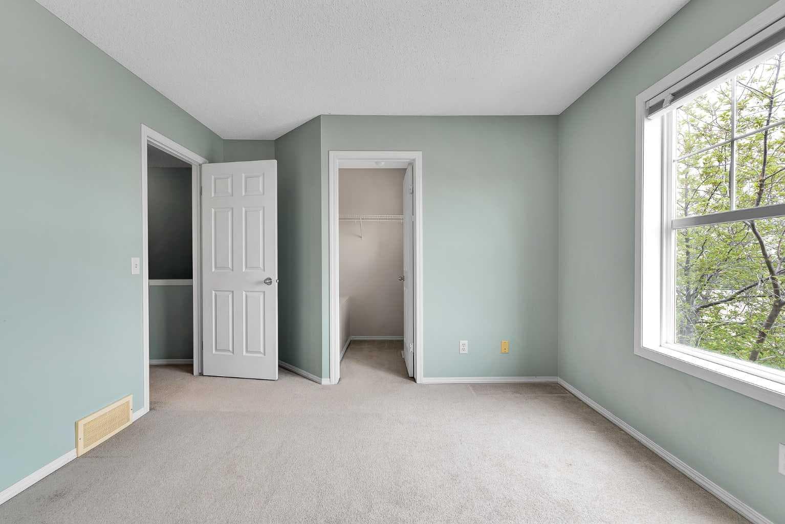 207 Mckenzie Towne Gate SE
