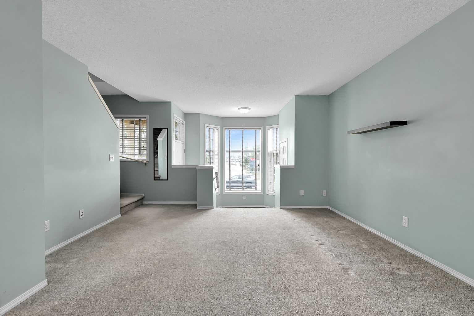 207 Mckenzie Towne Gate SE