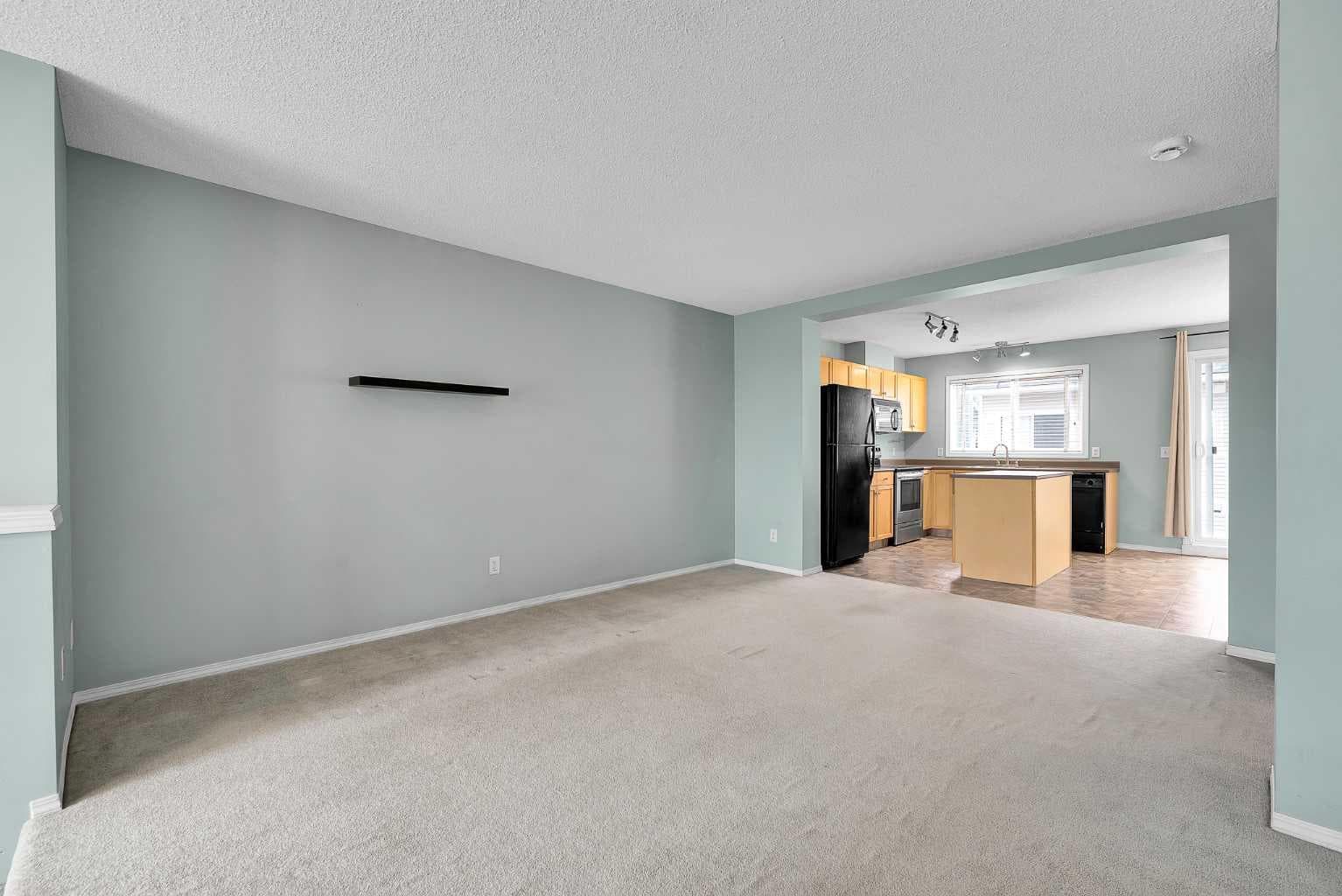 207 Mckenzie Towne Gate SE