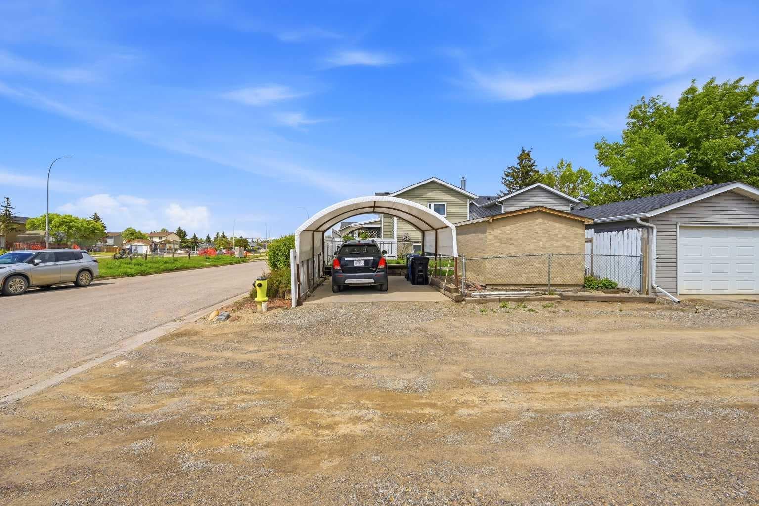 45 Taradale Close NE