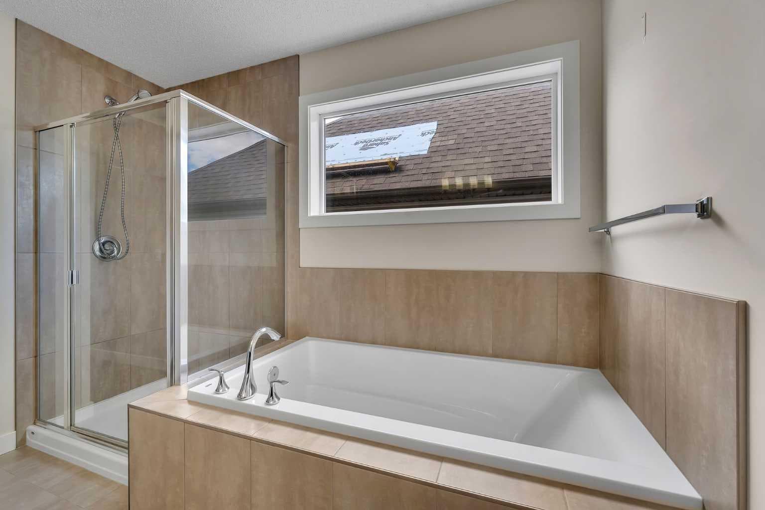 240 Elgin Meadows Way SE