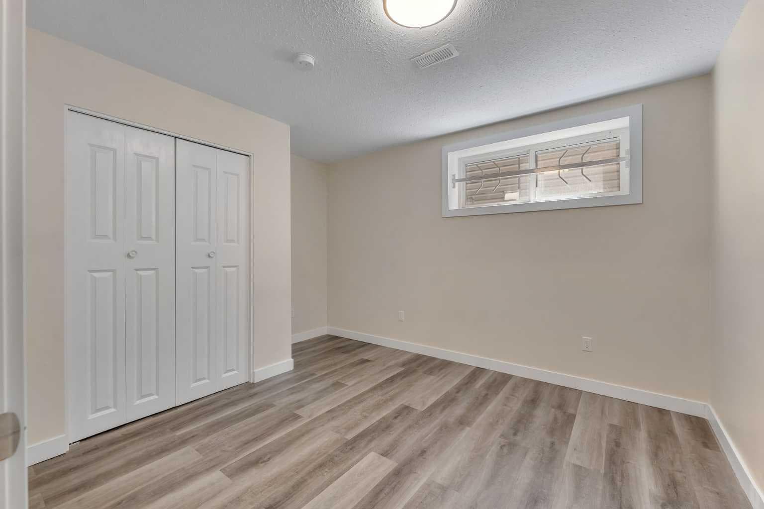 240 Elgin Meadows Way SE