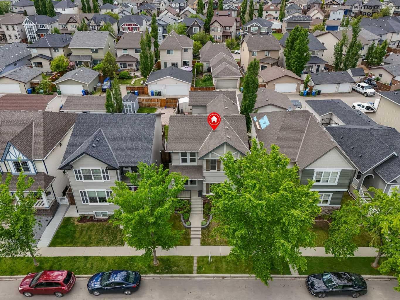 240 Elgin Meadows Way SE