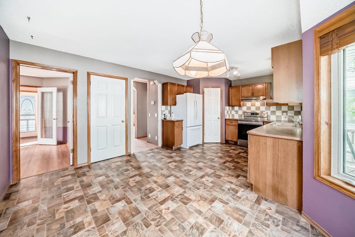 105 Tuscany Way NW