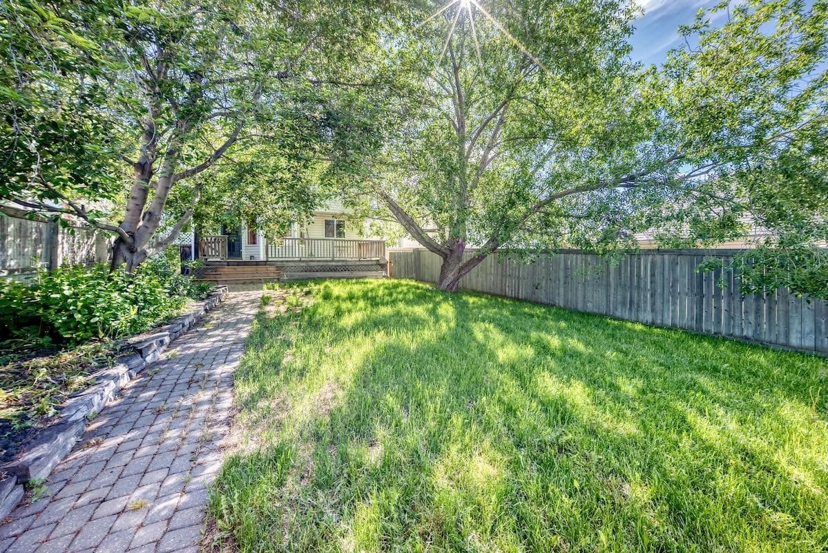 105 Tuscany Way NW