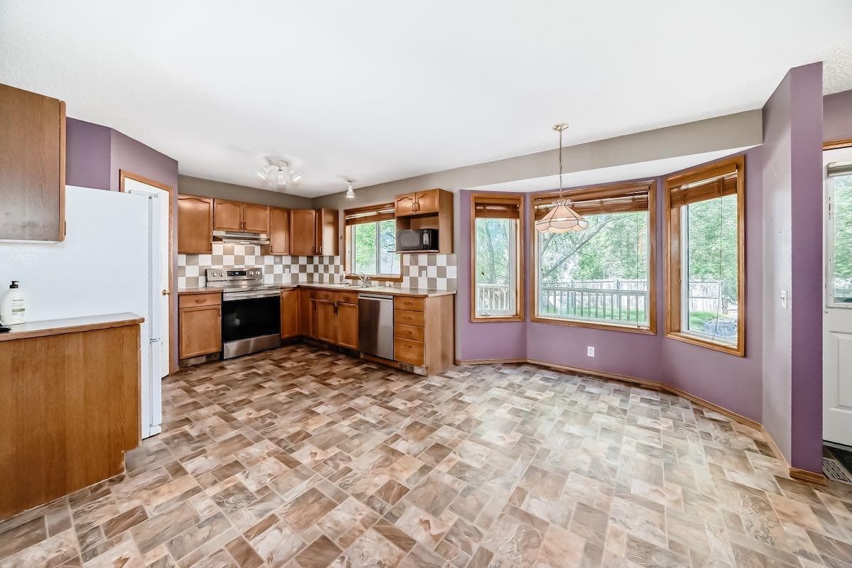 105 Tuscany Way NW
