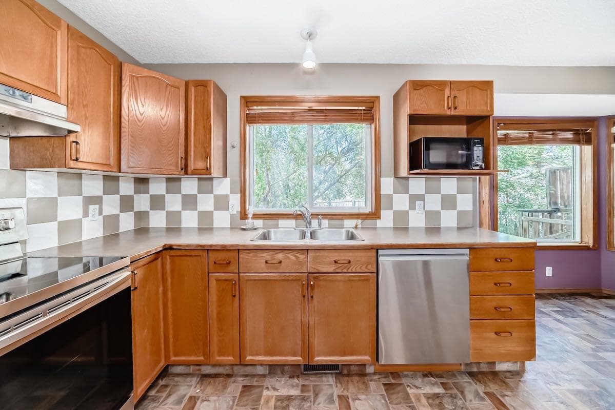 105 Tuscany Way NW