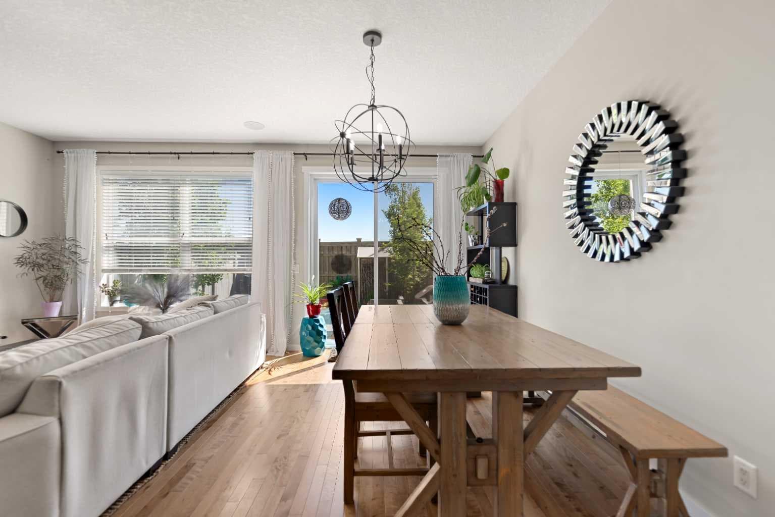 124 Masters Crescent SE