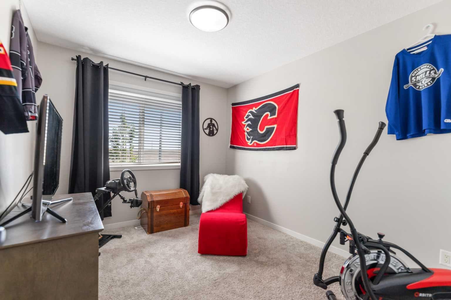 124 Masters Crescent SE
