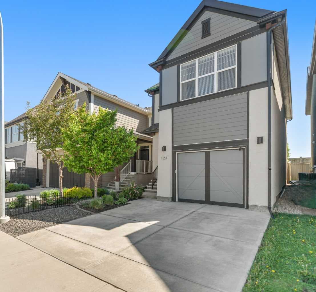 124 Masters Crescent SE