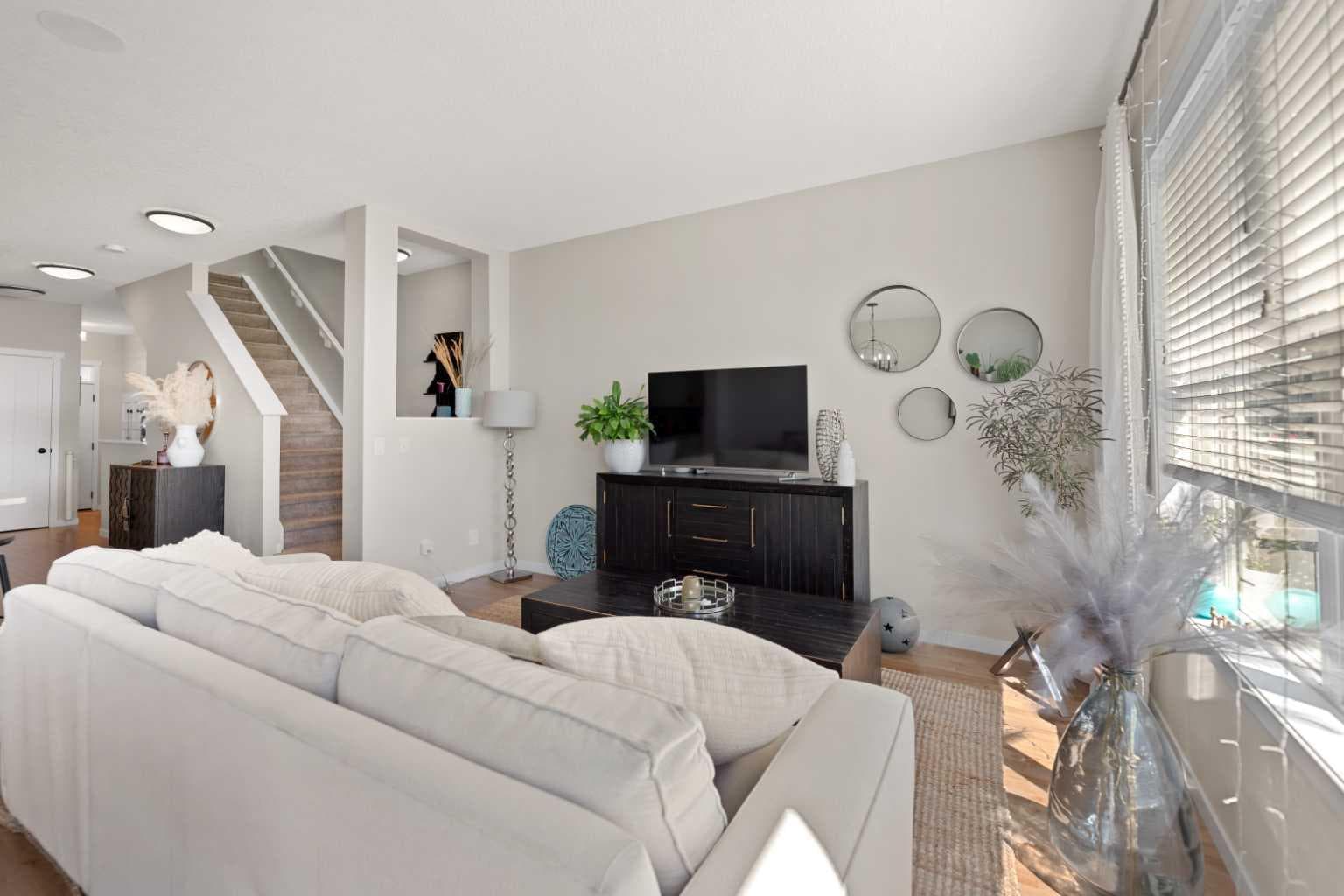 124 Masters Crescent SE