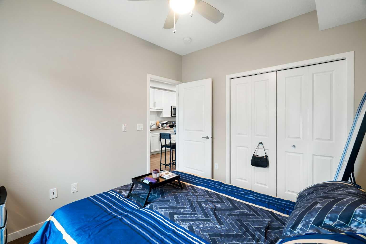112, 30 Mahogany Mews SE